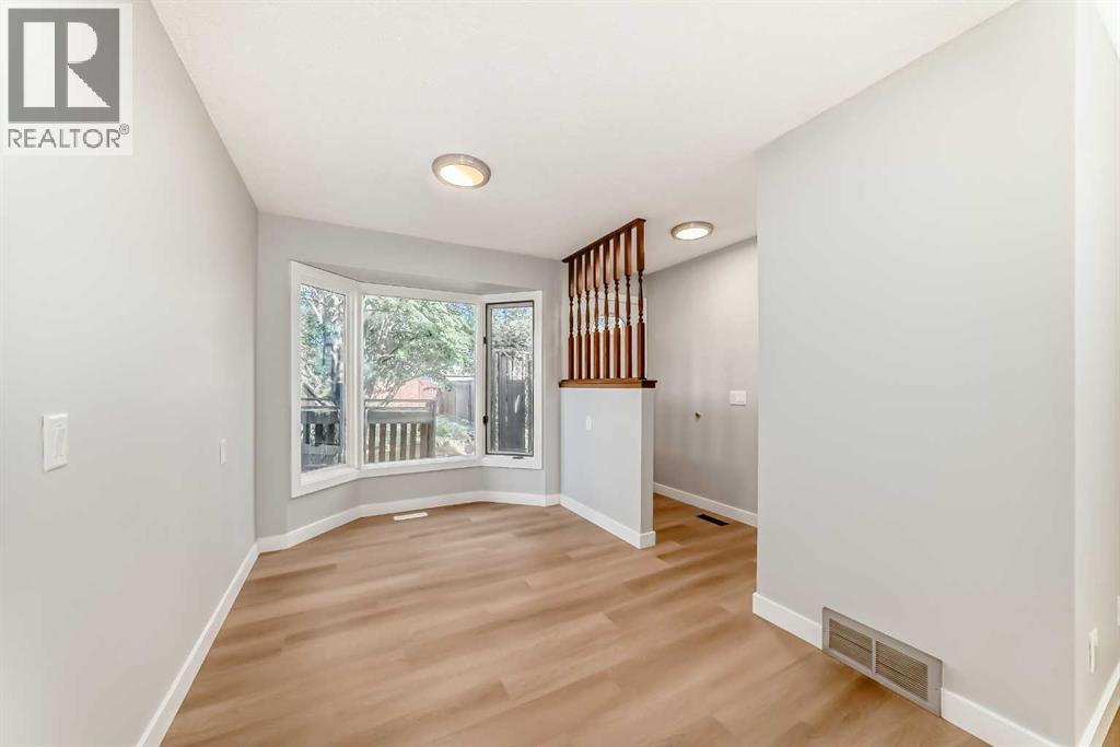 656 Woodbine Boulevard Sw, Calgary, Alberta  T2W 4W4 - Photo 18 - A2261153