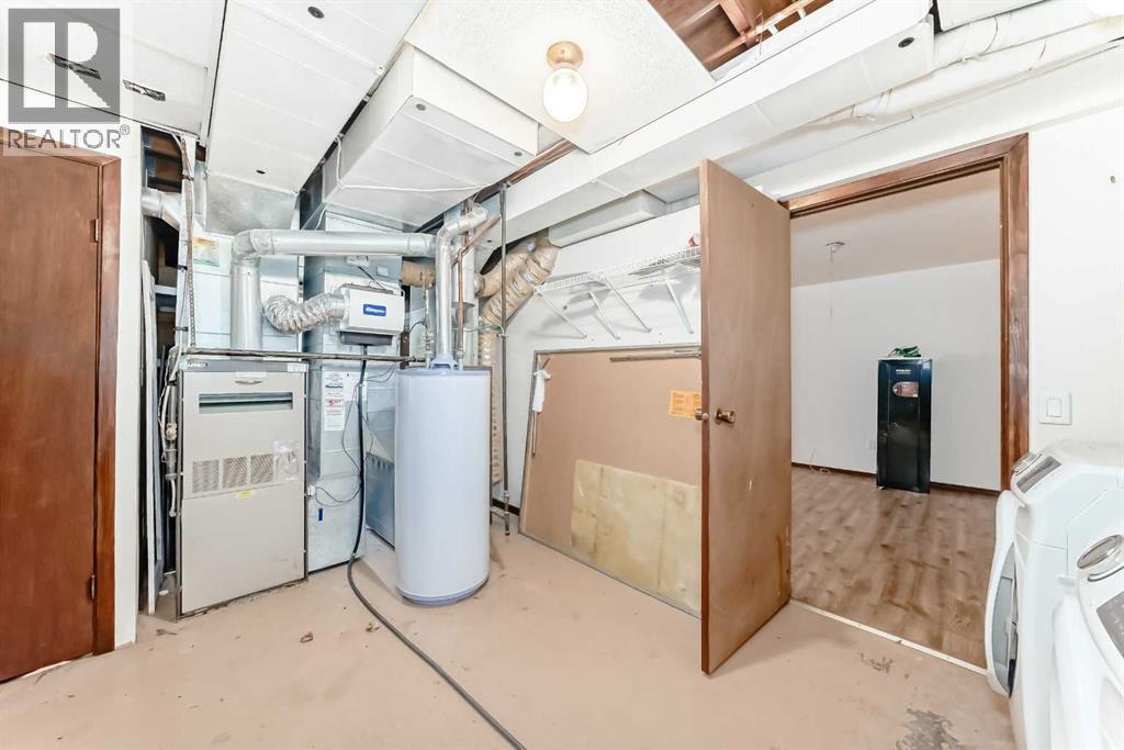 656 Woodbine Boulevard Sw, Calgary, Alberta  T2W 4W4 - Photo 36 - A2261153