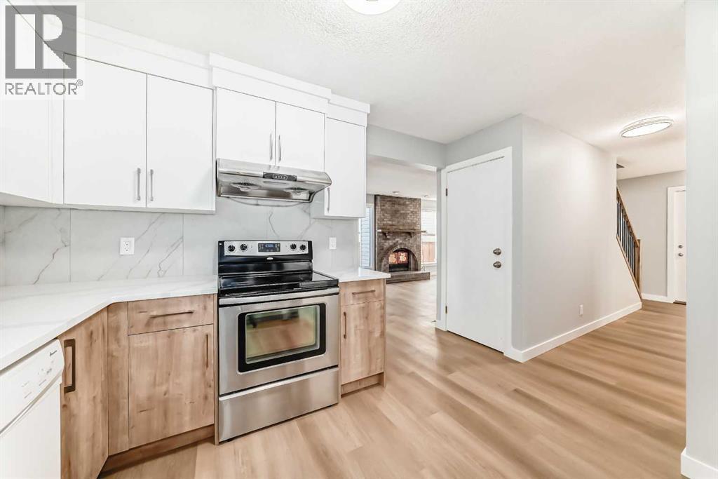 656 Woodbine Boulevard Sw, Calgary, Alberta  T2W 4W4 - Photo 9 - A2261153