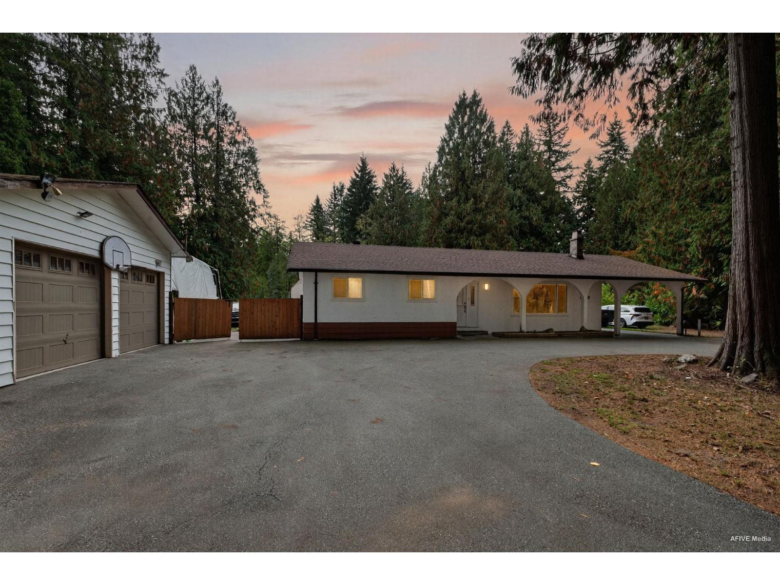 25160 54 Avenue, Langley, British Columbia  V4W 1T3 - Photo 2 - R3059551