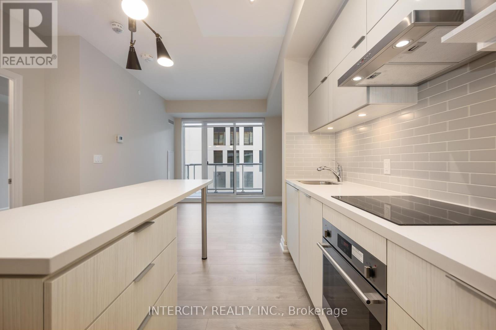 802 - 10 Rouge Valley Drive, Markham, Ontario  L6G 0G9 - Photo 6 - N12463199