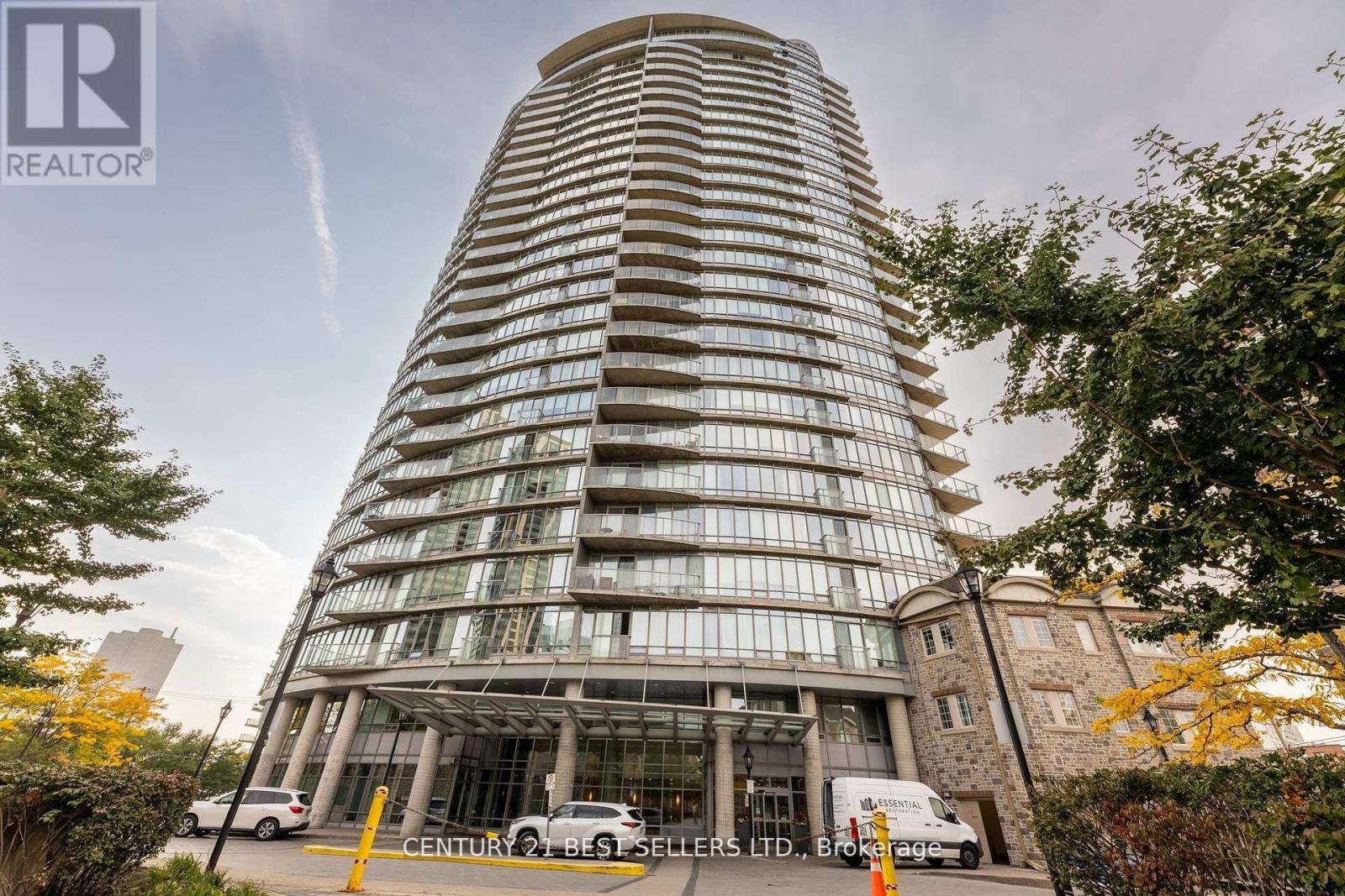 609 - 15 Windermere Avenue, Toronto, Ontario  M6S 5A2 - Photo 2 - W12472047