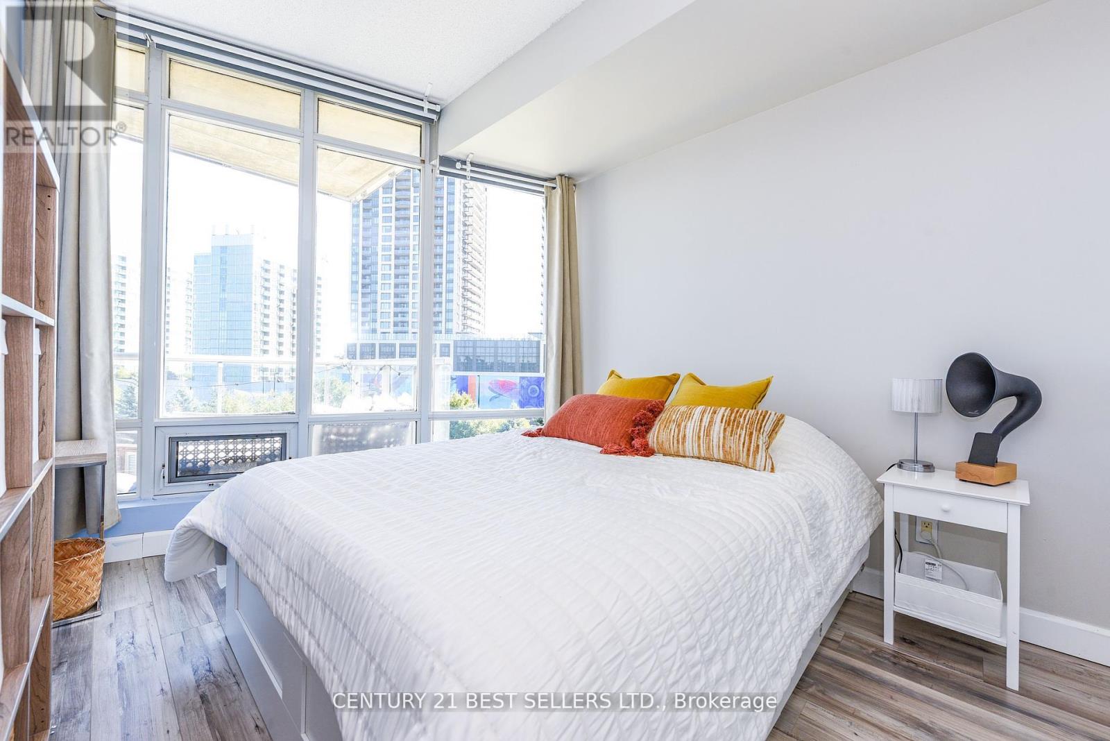 609 - 15 Windermere Avenue, Toronto, Ontario  M6S 5A2 - Photo 22 - W12472047