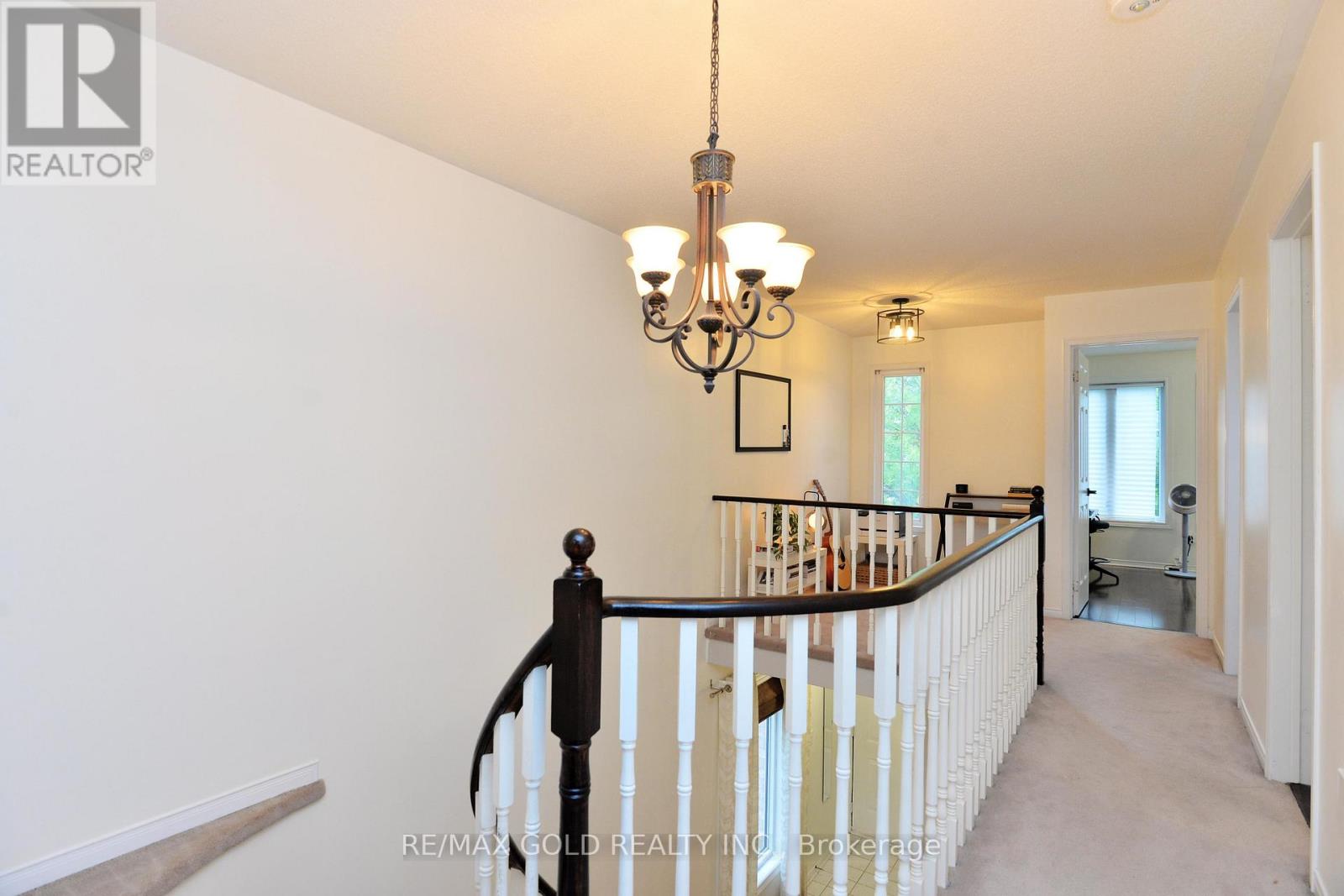 29 Trailridge Drive, Brampton, Ontario  L6X 4M7 - Photo 19 - W12472072