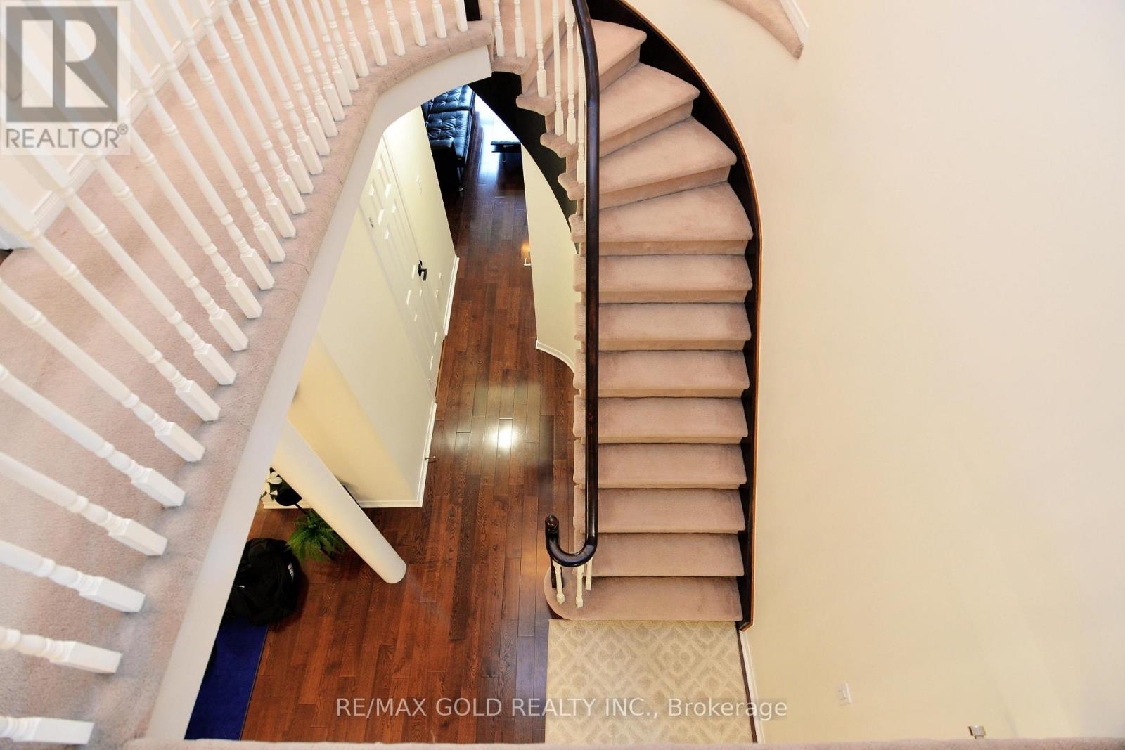 29 Trailridge Drive, Brampton, Ontario  L6X 4M7 - Photo 21 - W12472072