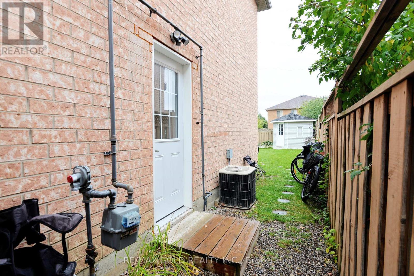 29 Trailridge Drive, Brampton, Ontario  L6X 4M7 - Photo 44 - W12472072