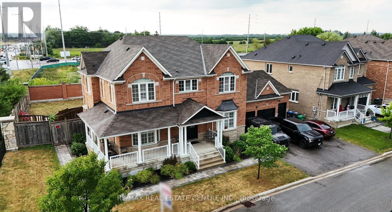 60 Sleightholme Crescent, Brampton, Ontario  L6P 3E7 - Photo 2 - W12472121