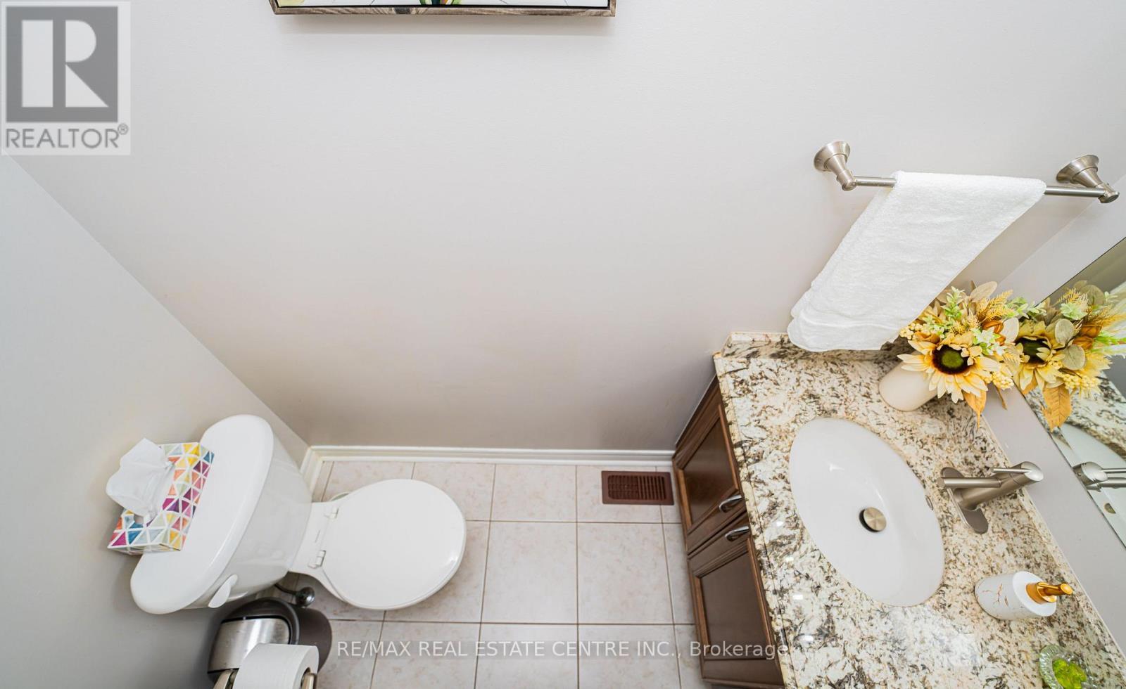 60 Sleightholme Crescent, Brampton, Ontario  L6P 3E7 - Photo 24 - W12472121