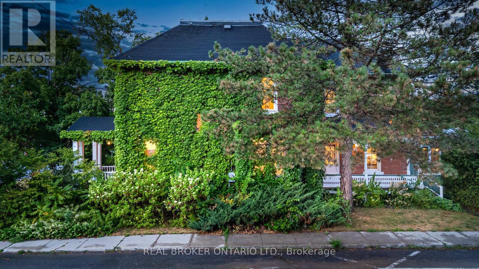 74 Lake Avenue W, Carleton Place, Ontario  K7C 1L6 - Photo 37 - X12472163