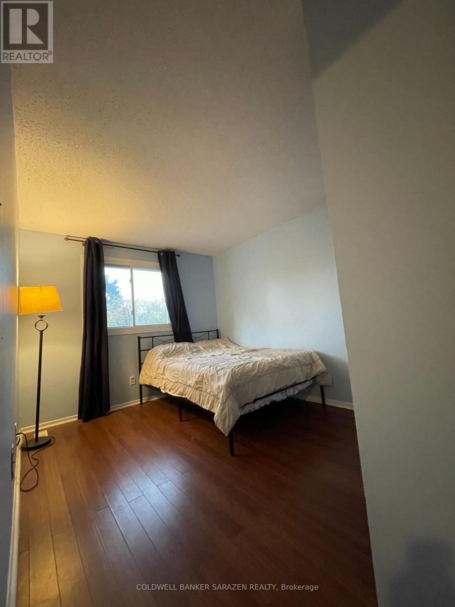 10 - 4868 Hendon Way, Ottawa, Ontario  K1J 8T1 - Photo 10 - X12472178