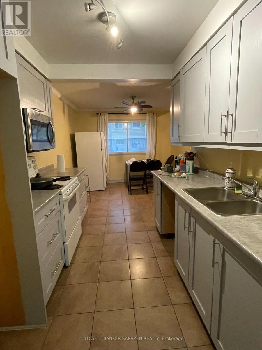 10 - 4868 Hendon Way, Ottawa, Ontario  K1J 8T1 - Photo 5 - X12472178