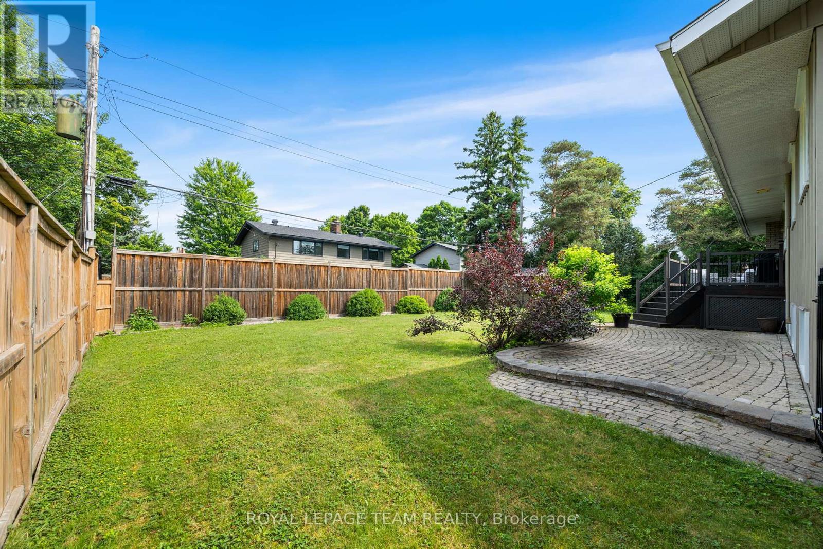 2001 Bel-Air Drive, Ottawa, Ontario  K2C 0X1 - Photo 40 - X12472193