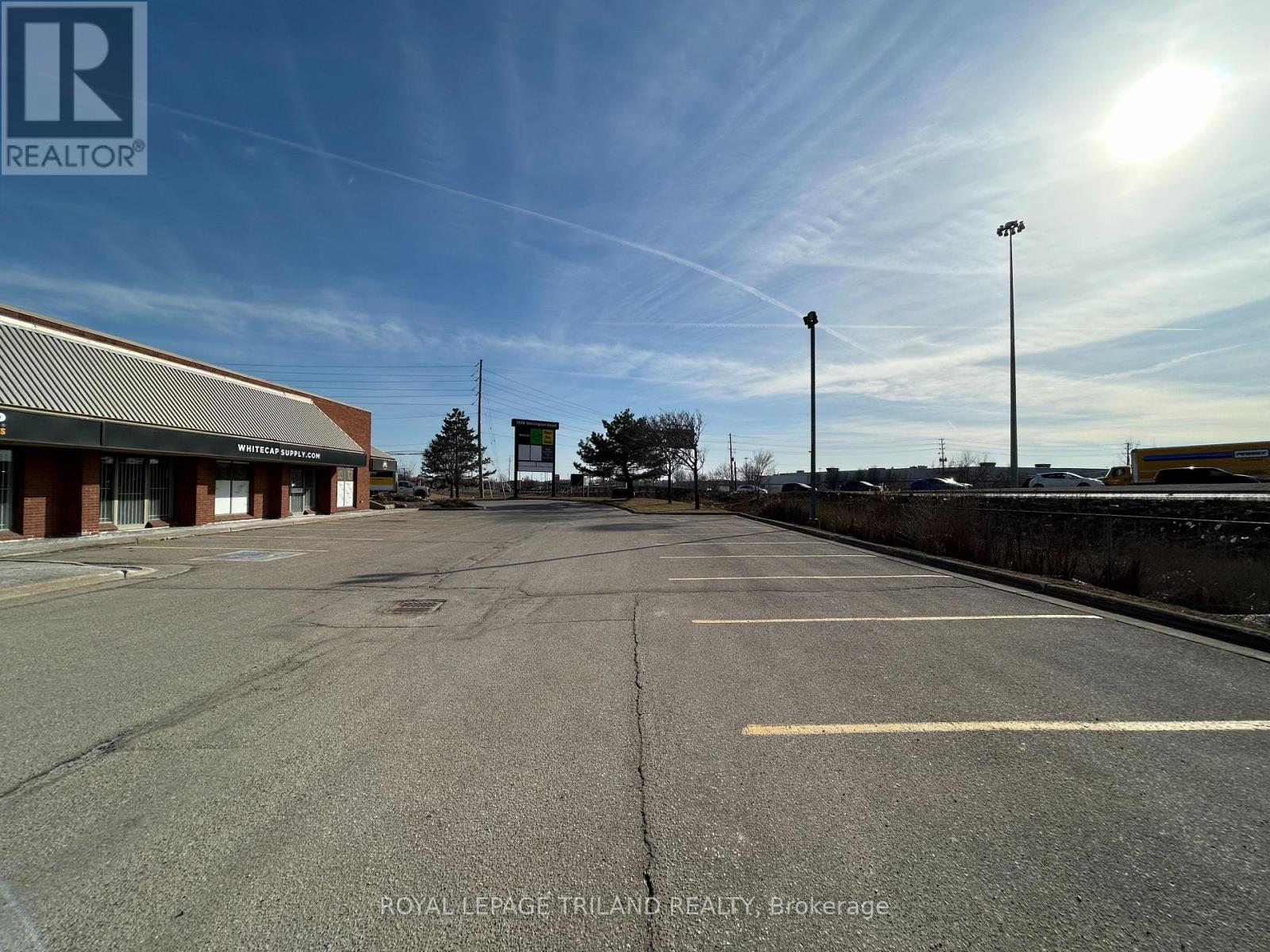 30 - 1398 Wellington Road, London South, Ontario  N6E 3N8 - Photo 10 - X12472160