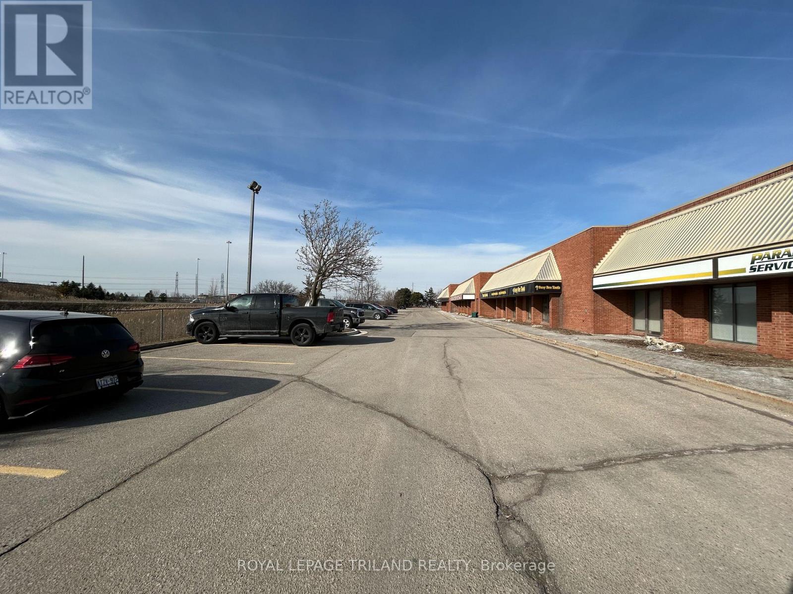 30 - 1398 Wellington Road, London South, Ontario  N6E 3N8 - Photo 11 - X12472160