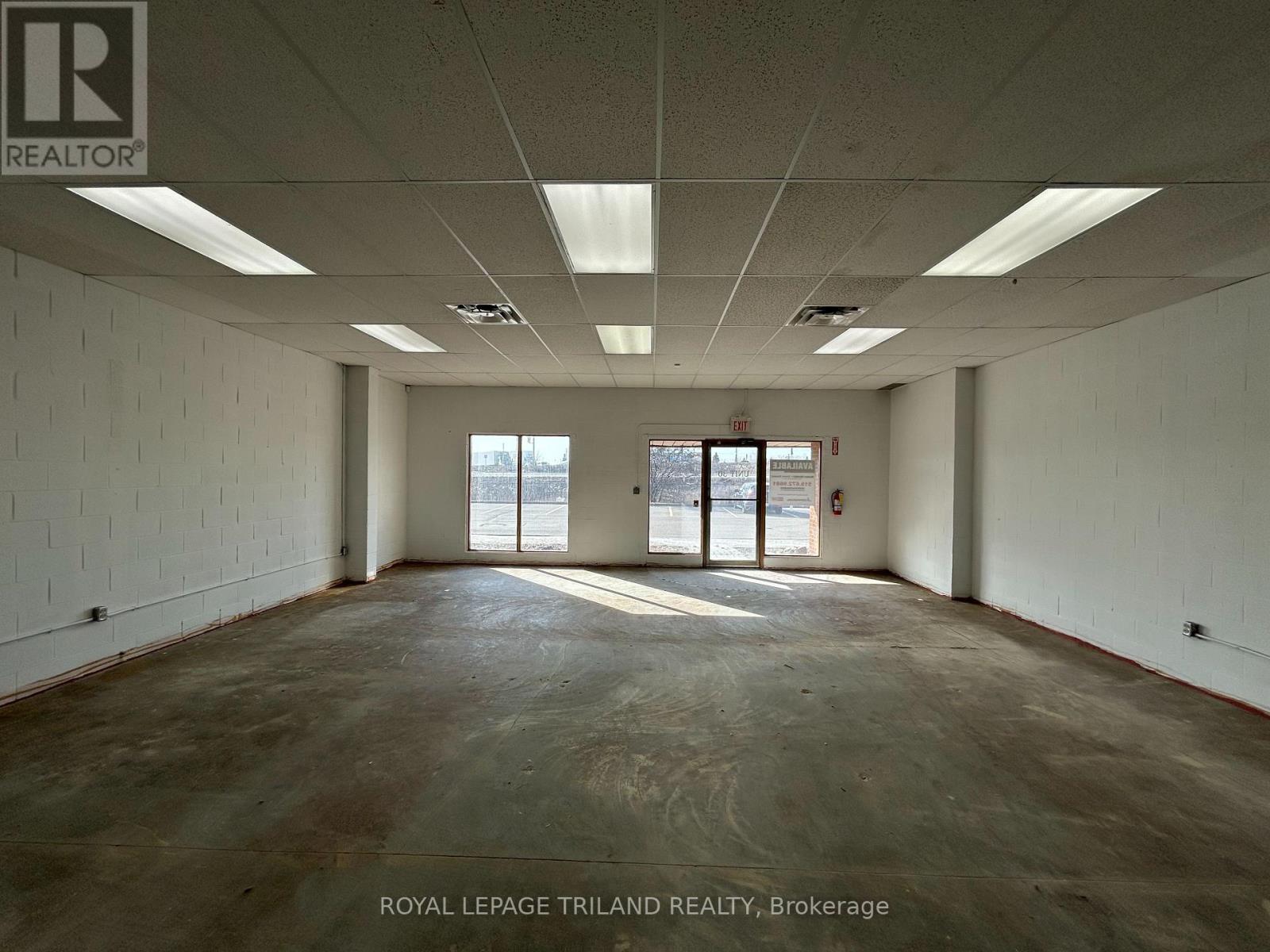30 - 1398 Wellington Road, London South, Ontario  N6E 3N8 - Photo 5 - X12472160
