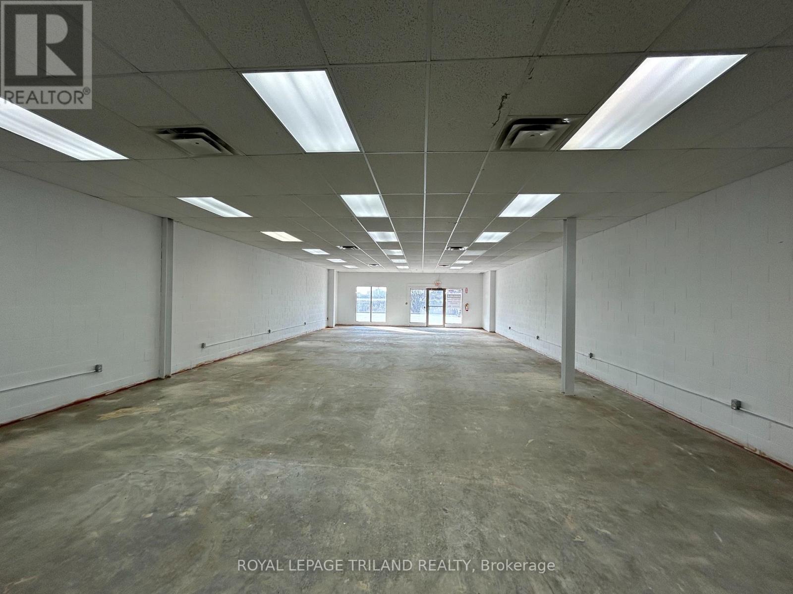 30 - 1398 Wellington Road, London South, Ontario  N6E 3N8 - Photo 6 - X12472160