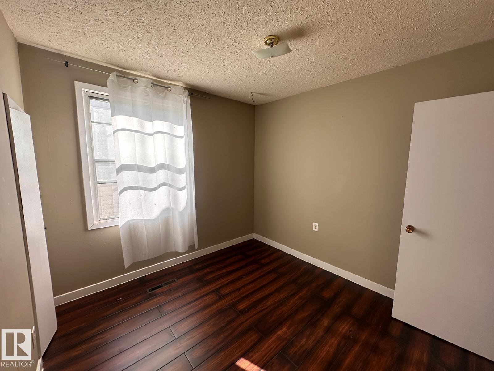 9921 163 St Nw, Edmonton, Alberta  T5P 3N3 - Photo 13 - E4462812