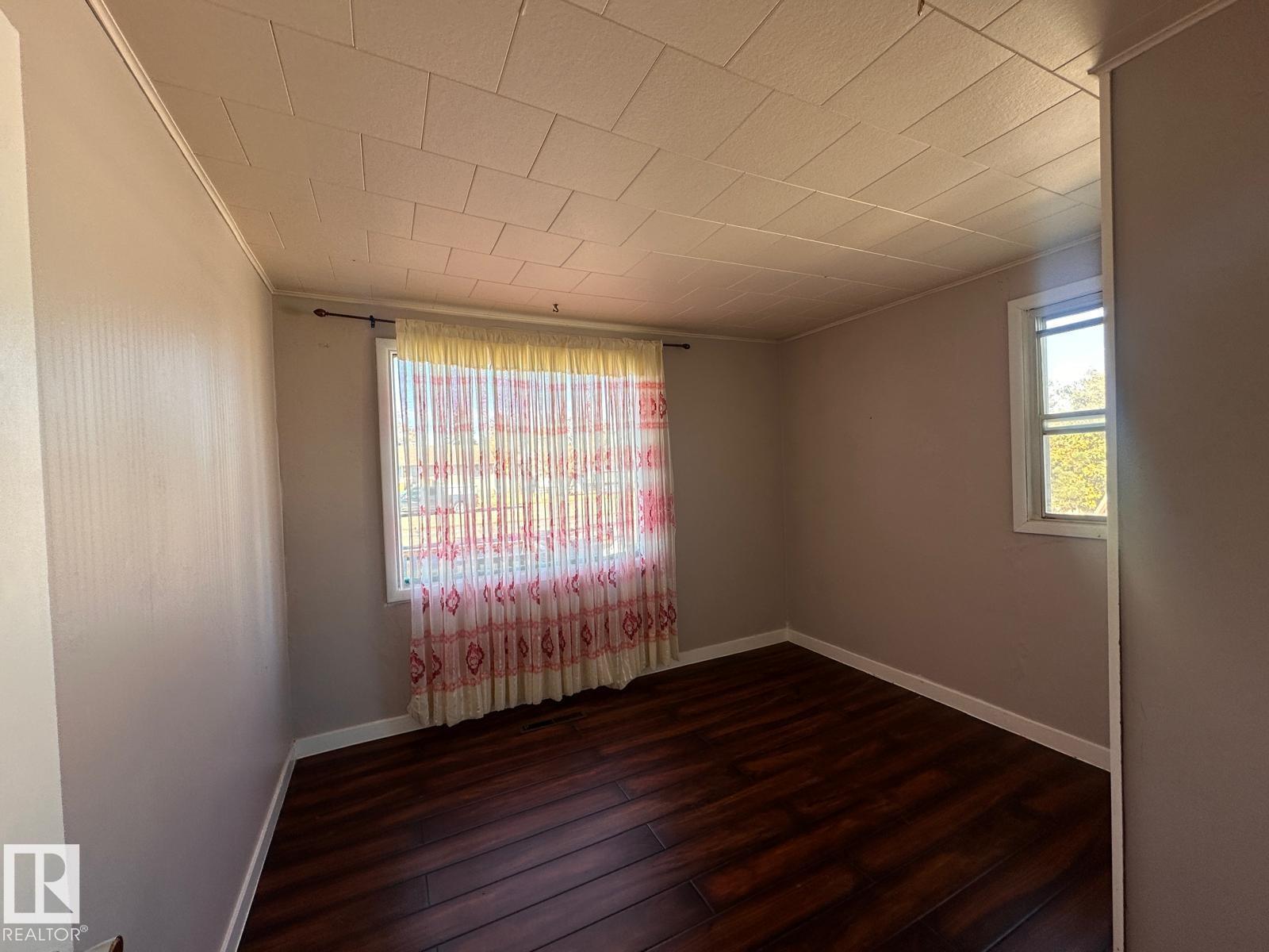 9921 163 St Nw, Edmonton, Alberta  T5P 3N3 - Photo 3 - E4462812