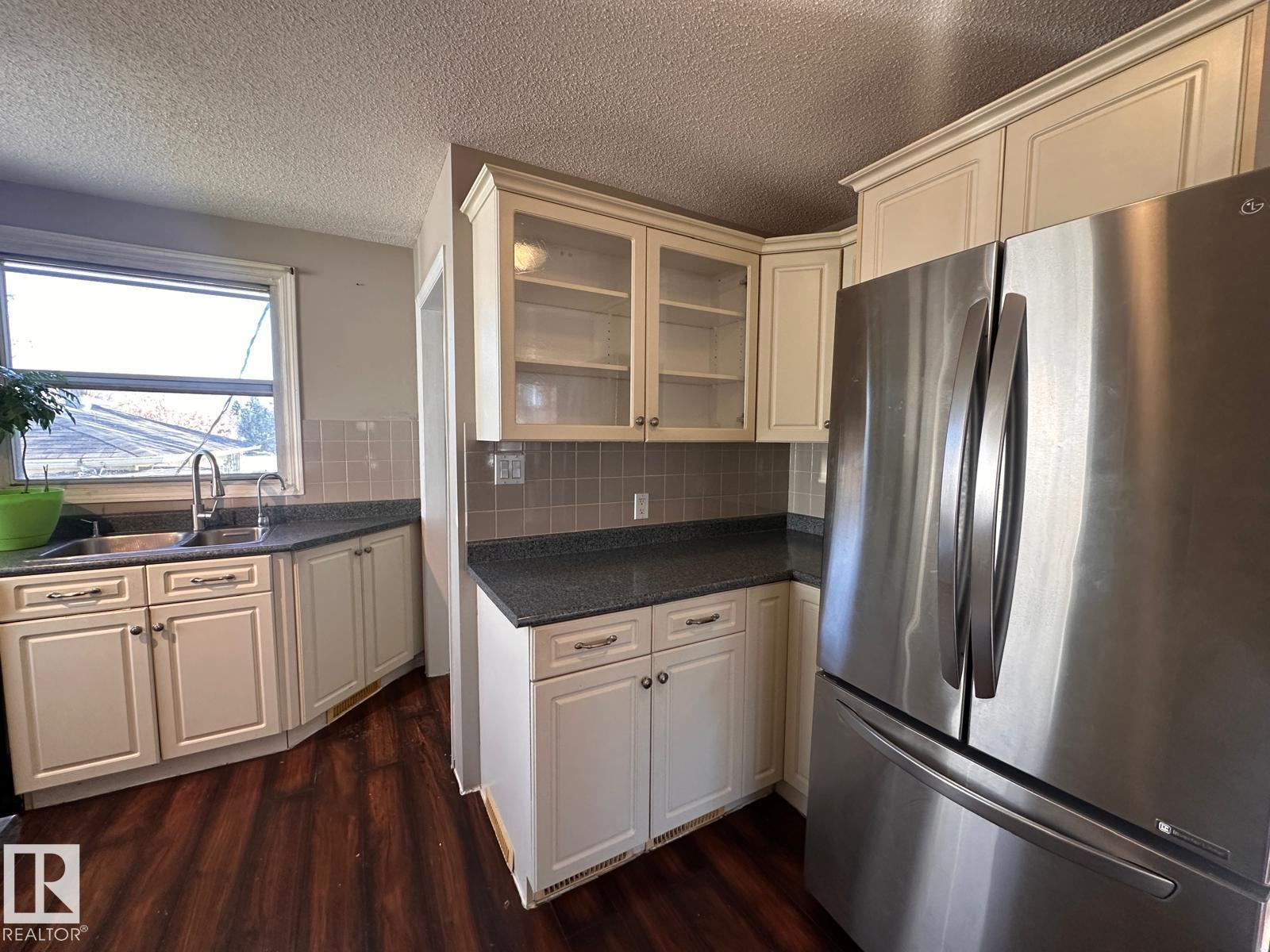 9921 163 St Nw, Edmonton, Alberta  T5P 3N3 - Photo 7 - E4462812