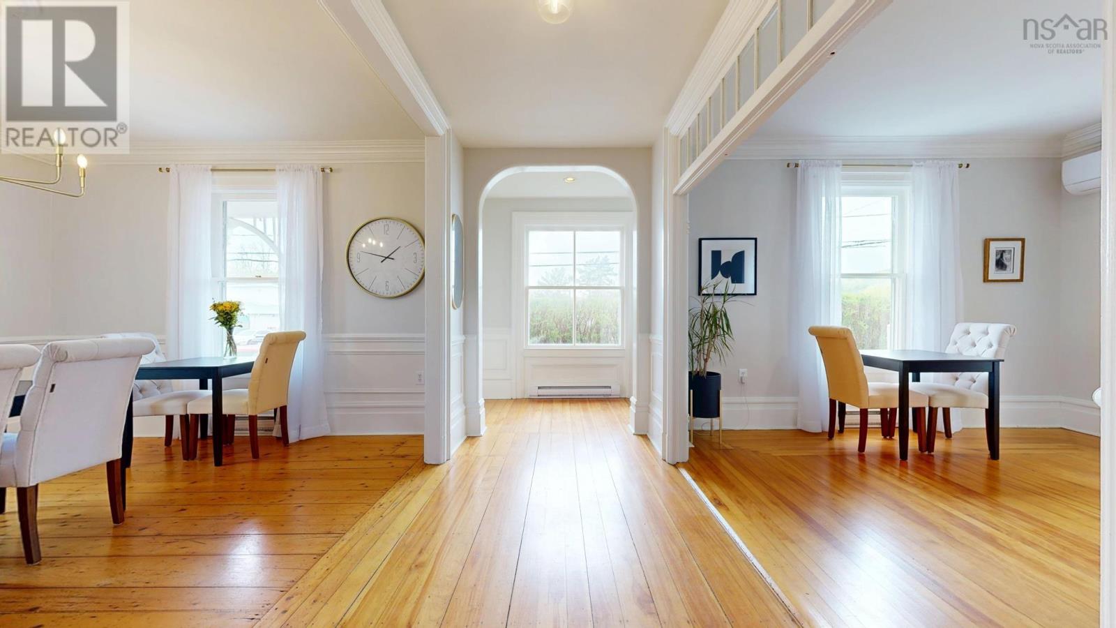 558 Main Street, Mahone Bay, Nova Scotia  B0J 2E0 - Photo 9 - 202515534