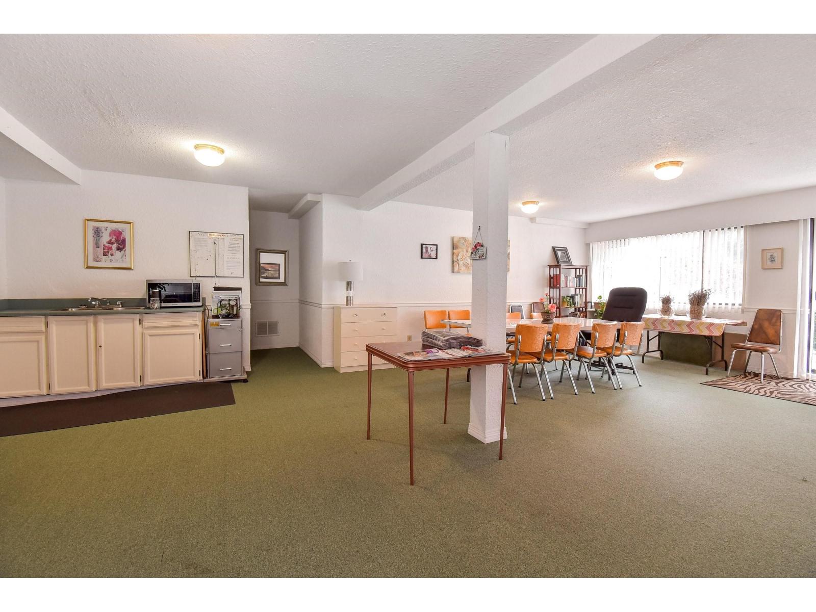 307 1320 Fir Street, White Rock, British Columbia  V4B 4B2 - Photo 15 - R3059175