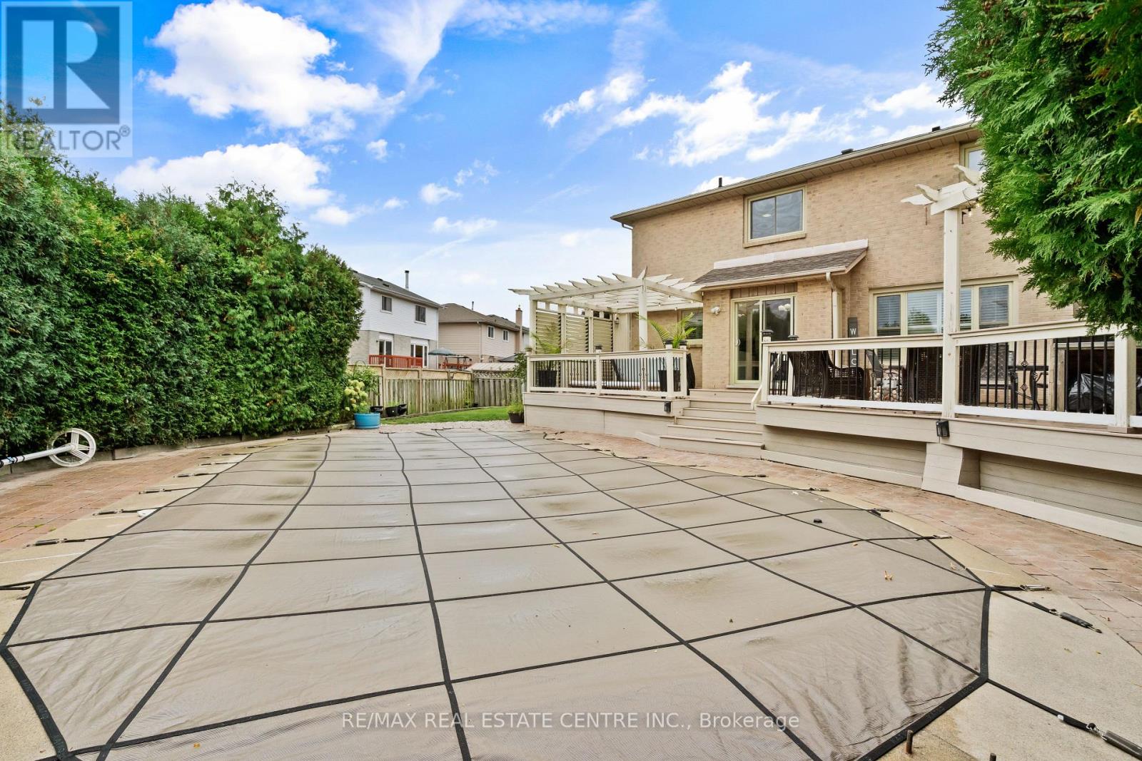 20 Driftwood Place, Hamilton (Stoney Creek Mountain), Ontario  L8J 2N7 - Photo 37 - X12472034