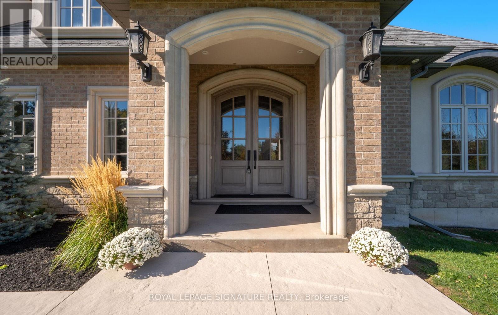 161 Perryman Court, Erin, Ontario  N0B 1H0 - Photo 3 - X12472073