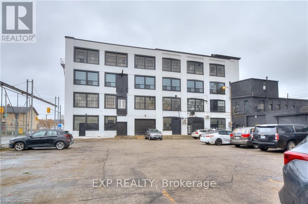 205 - 20 Park Hill Road E, Cambridge, Ontario  N1R 1P2 - Photo 11 - X12472081