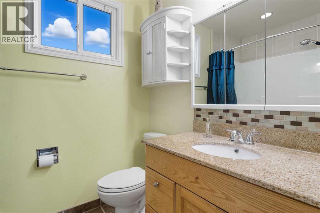 165 Sunvale Crescent Se, Calgary, Alberta  T2X 2P8 - Photo 3 - A2262085