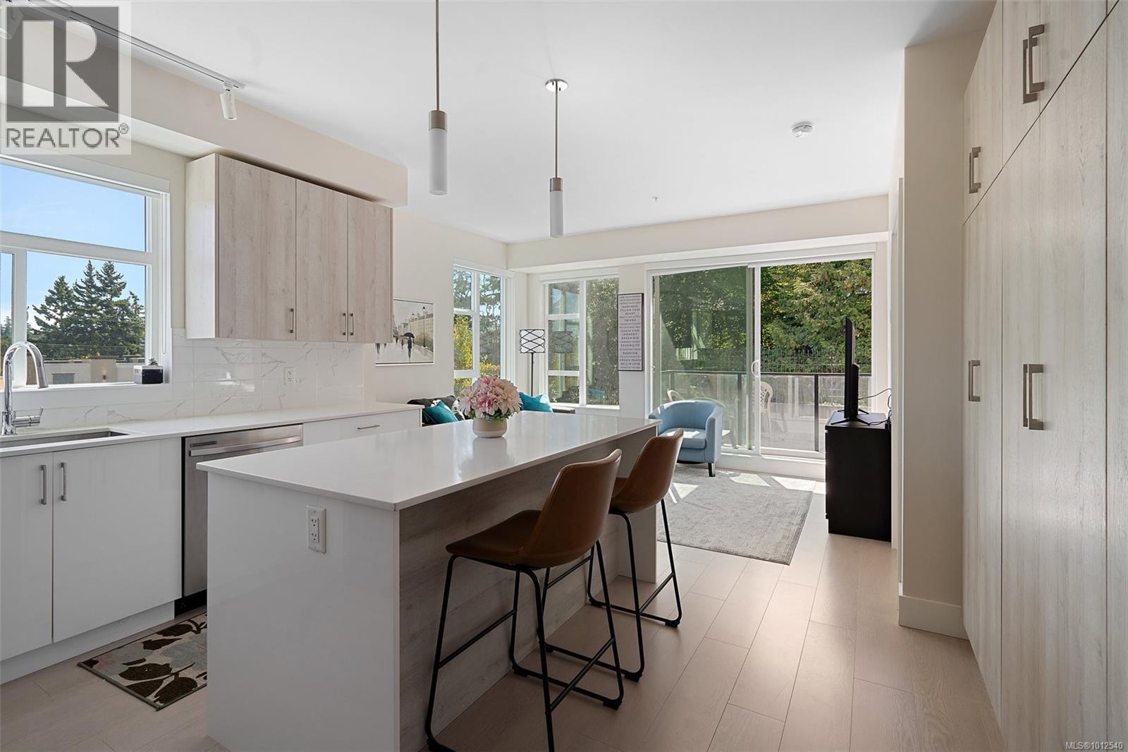 207 1450 Glentana Rd, View Royal, British Columbia V9A 2P8 - Photo 5 - 1012540