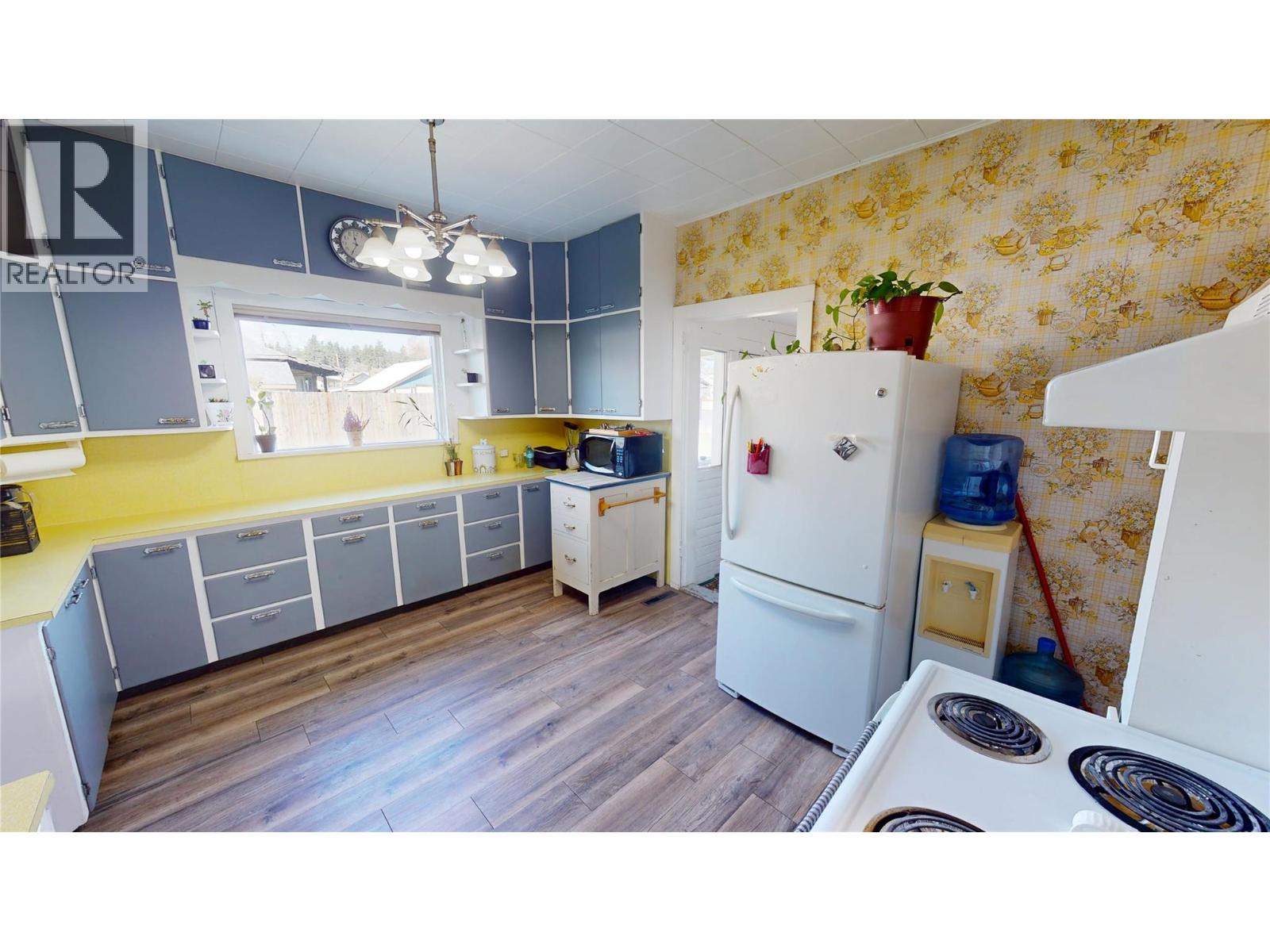 406 3rd Street Nw, Cranbrook, British Columbia V1C 3Z4 - Photo 12 - 10366222