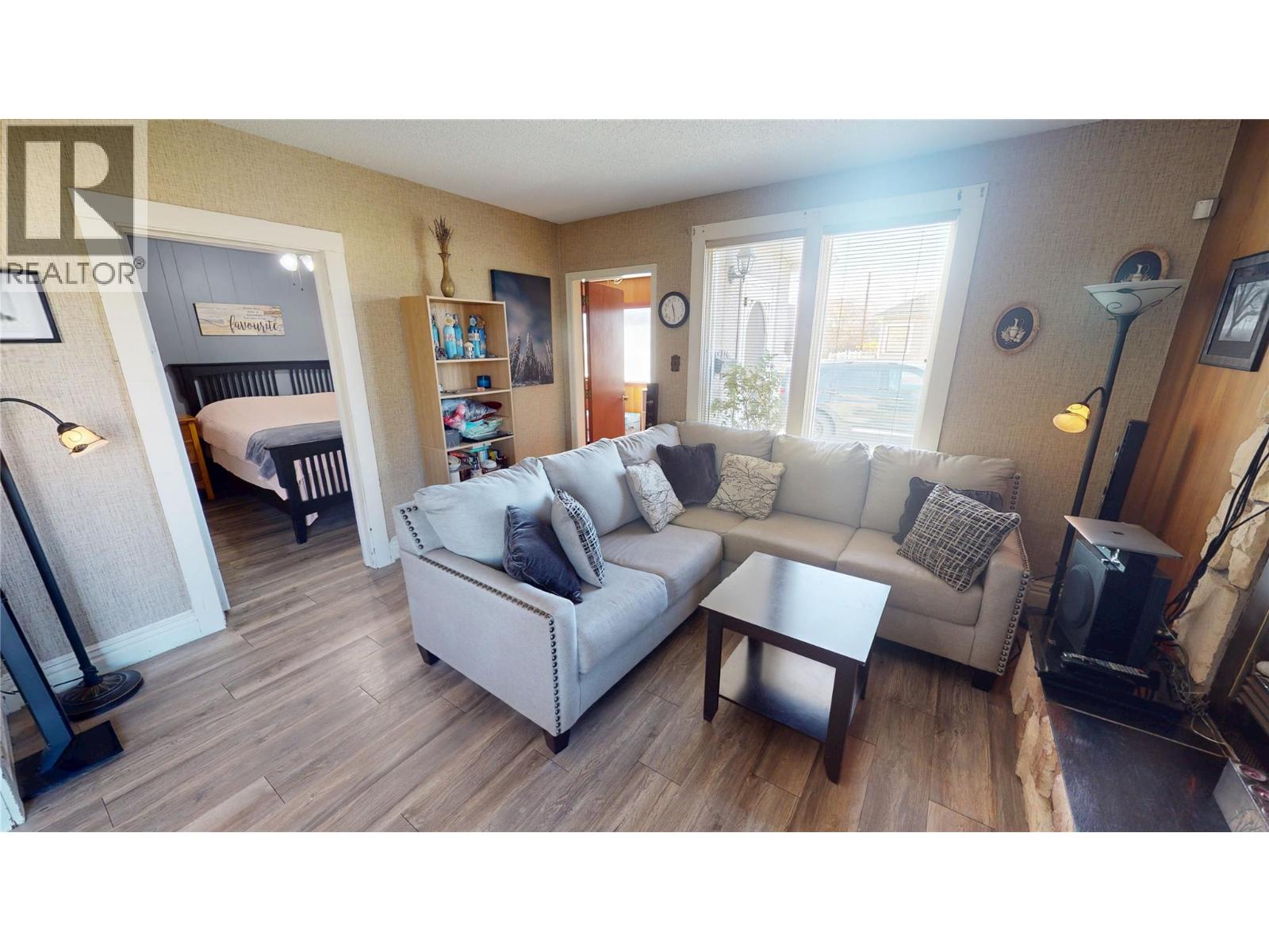 406 3rd Street Nw, Cranbrook, British Columbia V1C 3Z4 - Photo 6 - 10366222