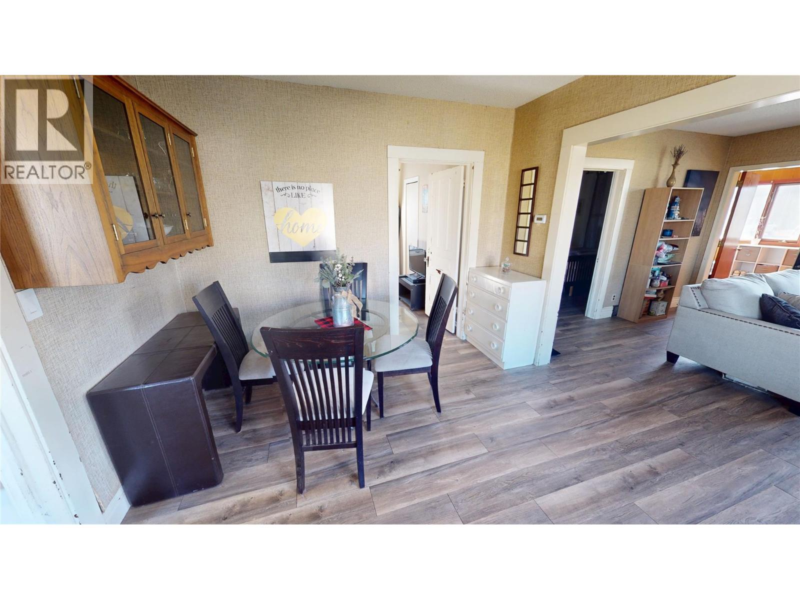 406 3rd Street Nw, Cranbrook, British Columbia V1C 3Z4 - Photo 9 - 10366222