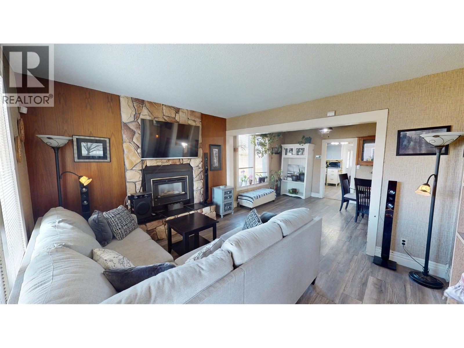 406 3rd Street Nw, Cranbrook, British Columbia V1C 3Z4 - Photo 4 - 10366222