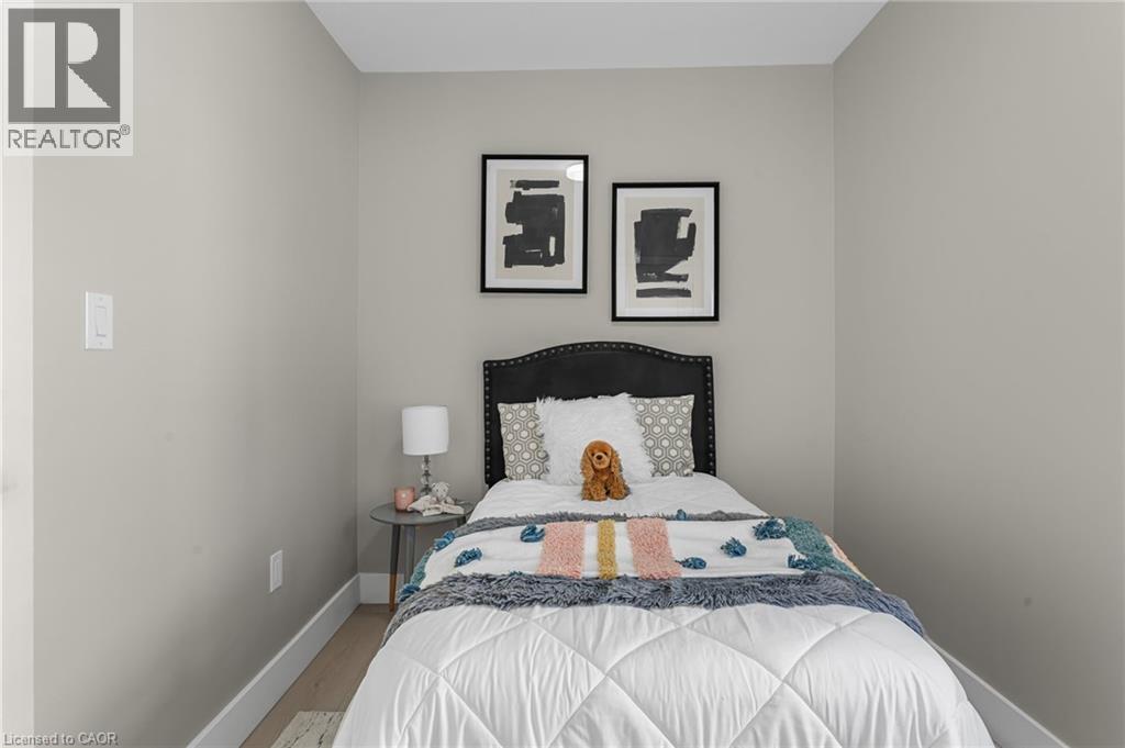 56 East 34th Street, Hamilton, Ontario  L8V 3W3 - Photo 9 - 40780315
