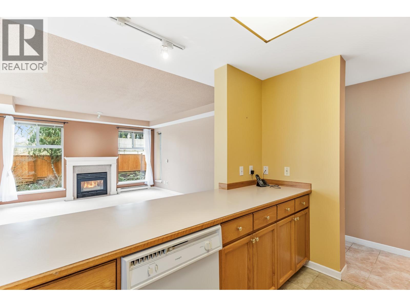 205 11609 227 Street, Maple Ridge, British Columbia  V2X 2L9 - Photo 11 - R3059924