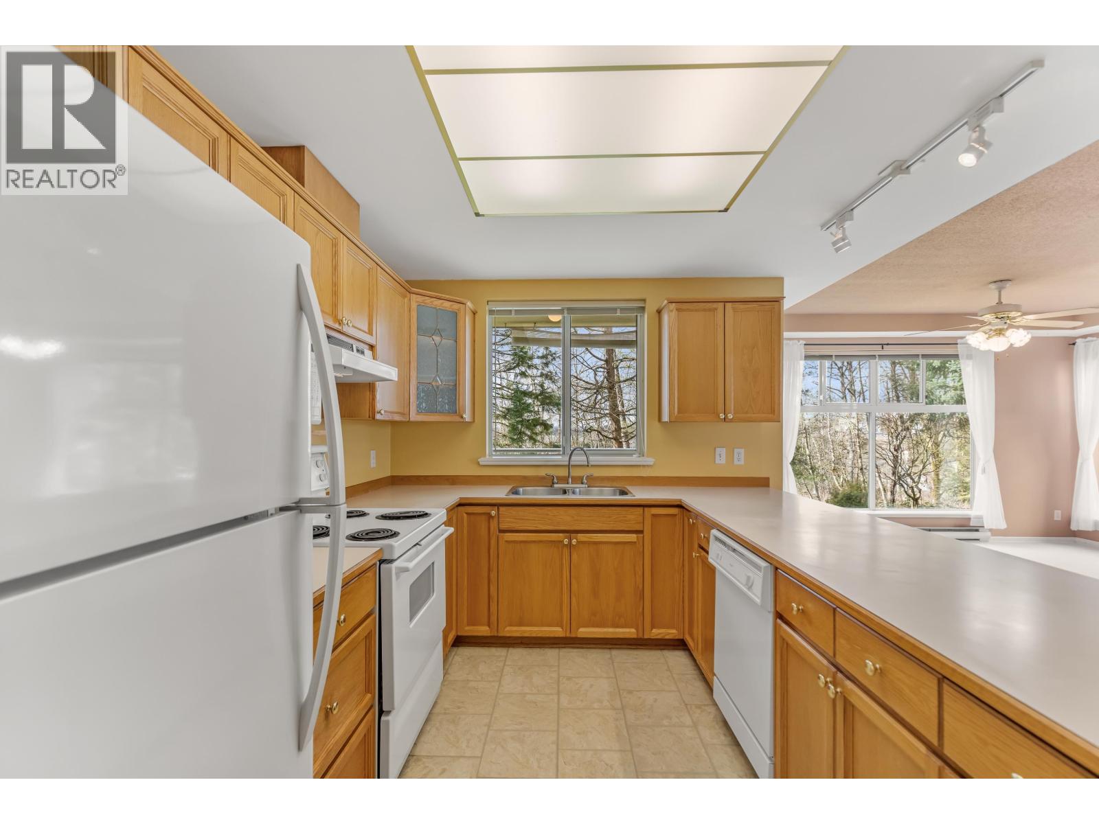 205 11609 227 Street, Maple Ridge, British Columbia  V2X 2L9 - Photo 8 - R3059924