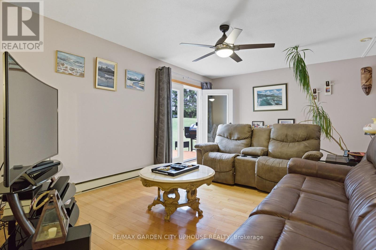 4588 Mcdonalds Corners Road, Lanark Highlands, Ontario  K0G 1M0 - Photo 10 - X12472137