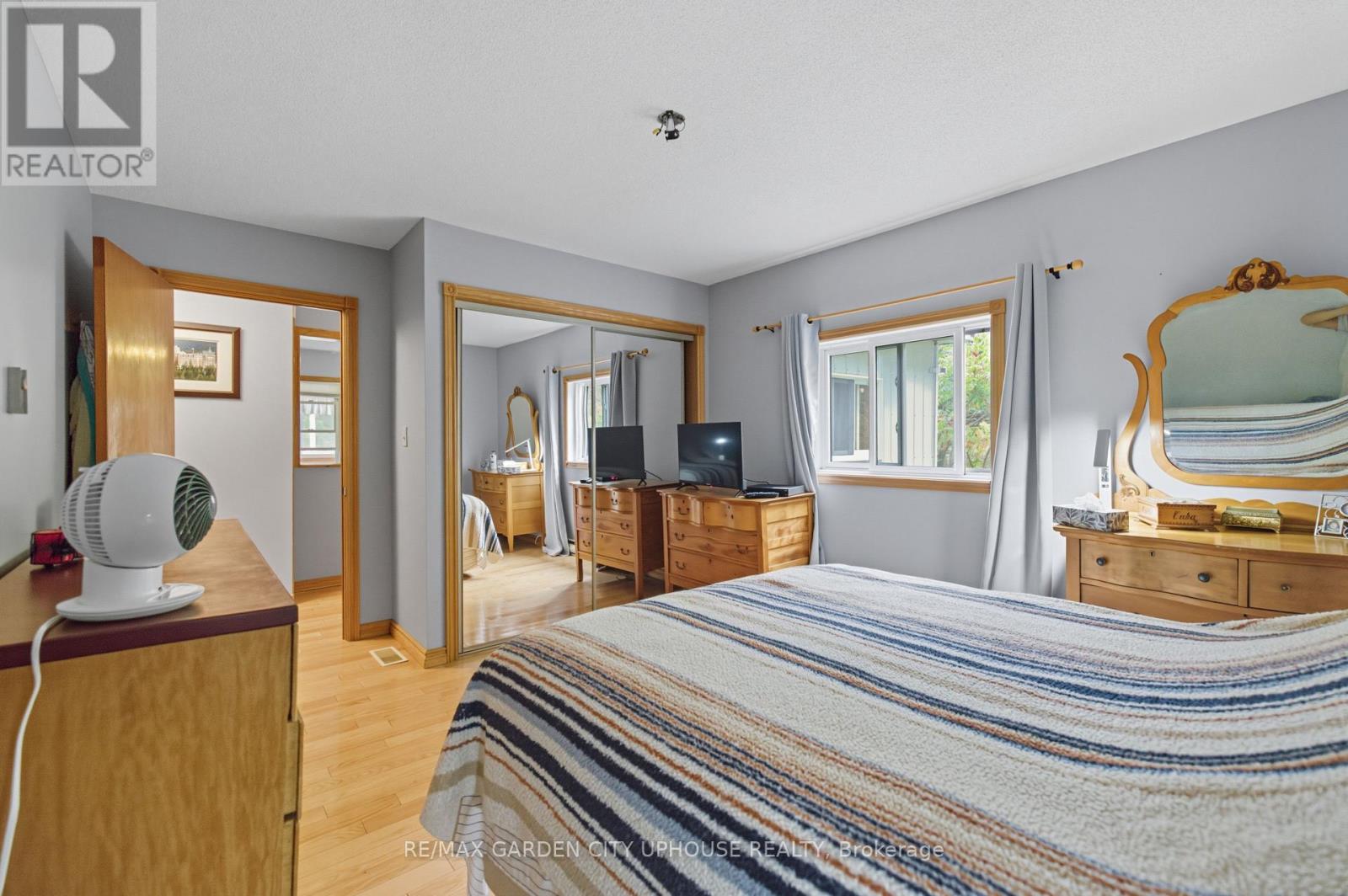 4588 Mcdonalds Corners Road, Lanark Highlands, Ontario  K0G 1M0 - Photo 13 - X12472137