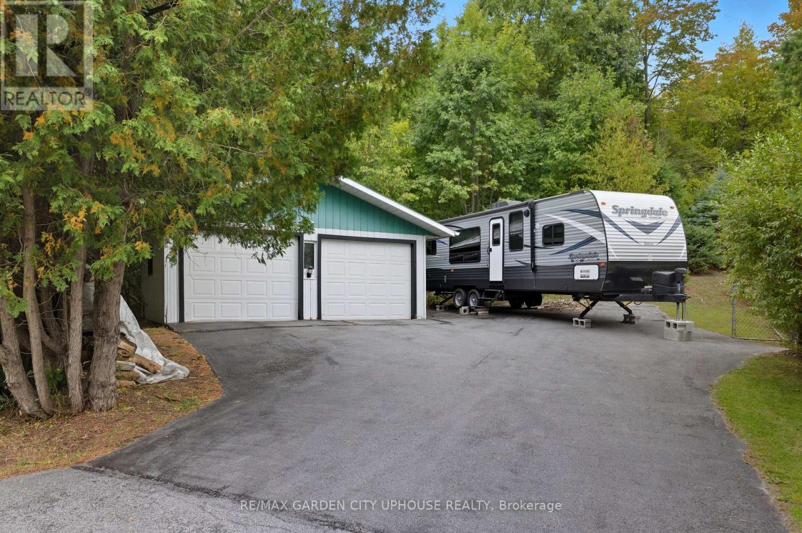 4588 Mcdonalds Corners Road, Lanark Highlands, Ontario  K0G 1M0 - Photo 18 - X12472137