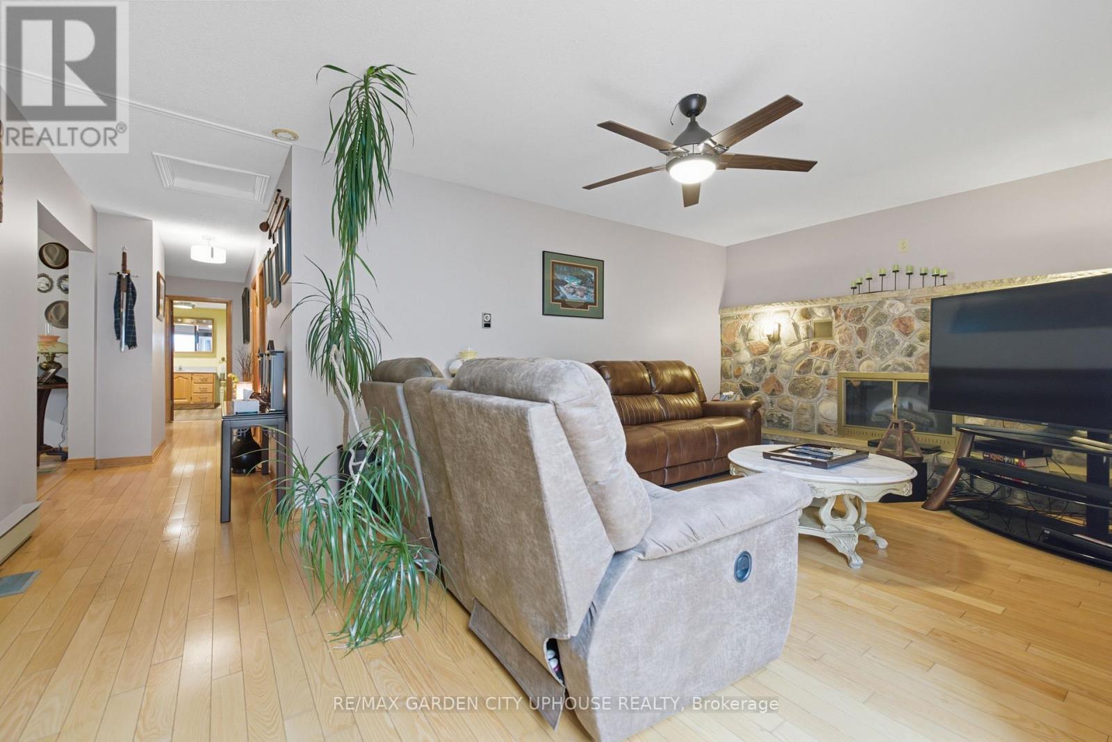 4588 Mcdonalds Corners Road, Lanark Highlands, Ontario  K0G 1M0 - Photo 9 - X12472137