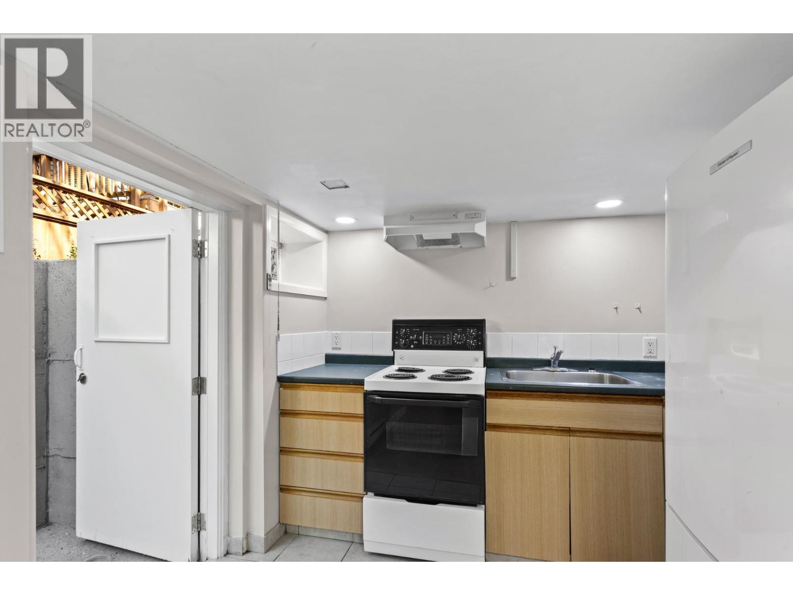 1232 W 21st Street, North Vancouver, British Columbia  V7P 2C9 - Photo 23 - R3059956