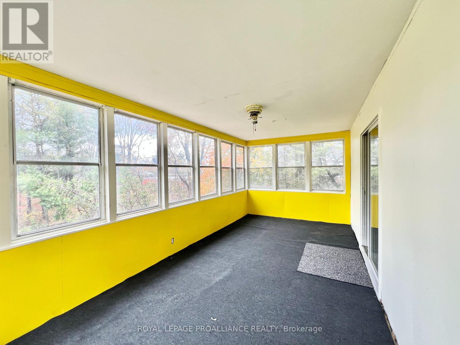 16124 Highway 62, Madoc, Ontario  K0K 2K0 - Photo 12 - X12423684