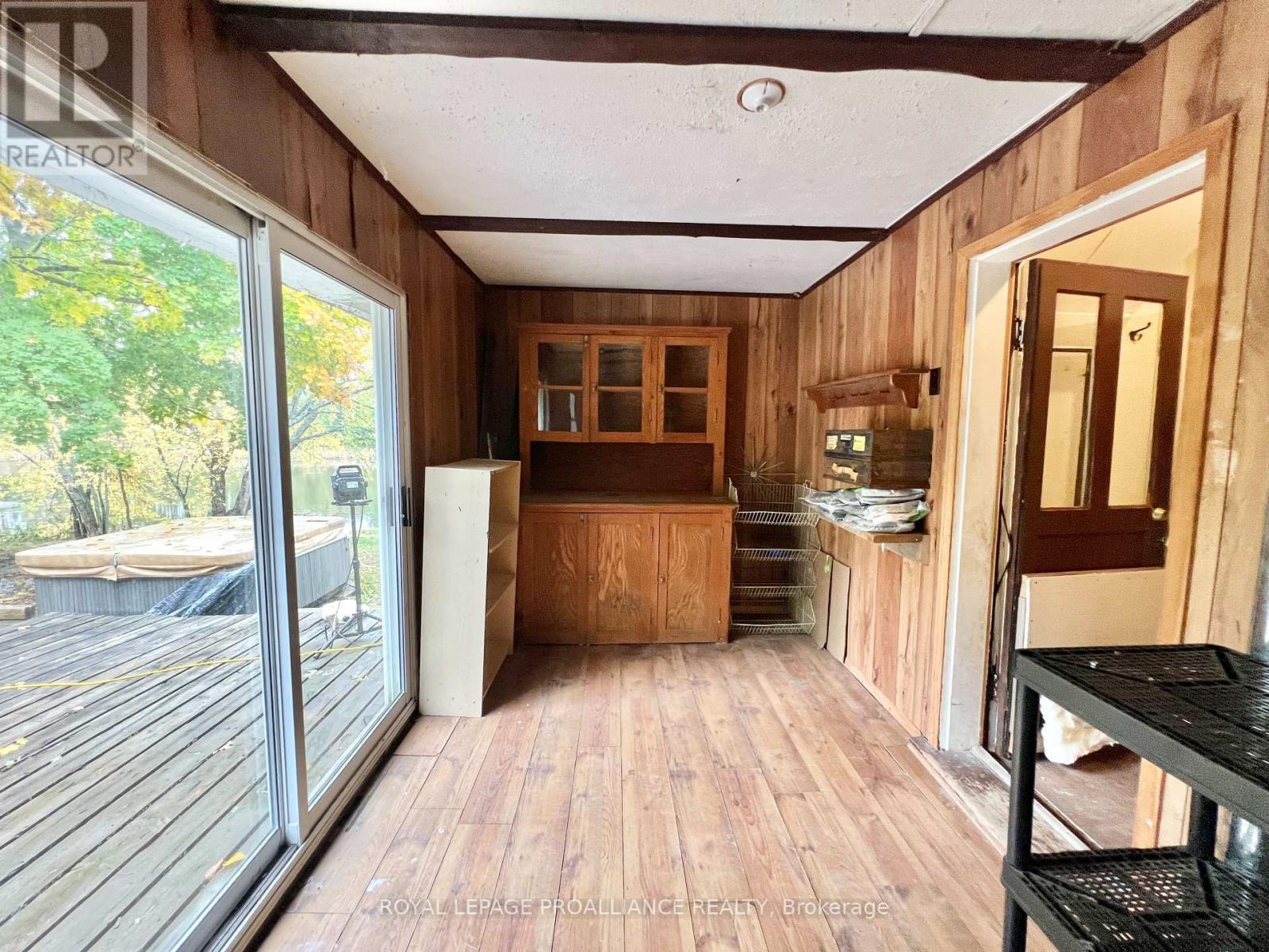 16124 Highway 62, Madoc, Ontario  K0K 2K0 - Photo 20 - X12423684