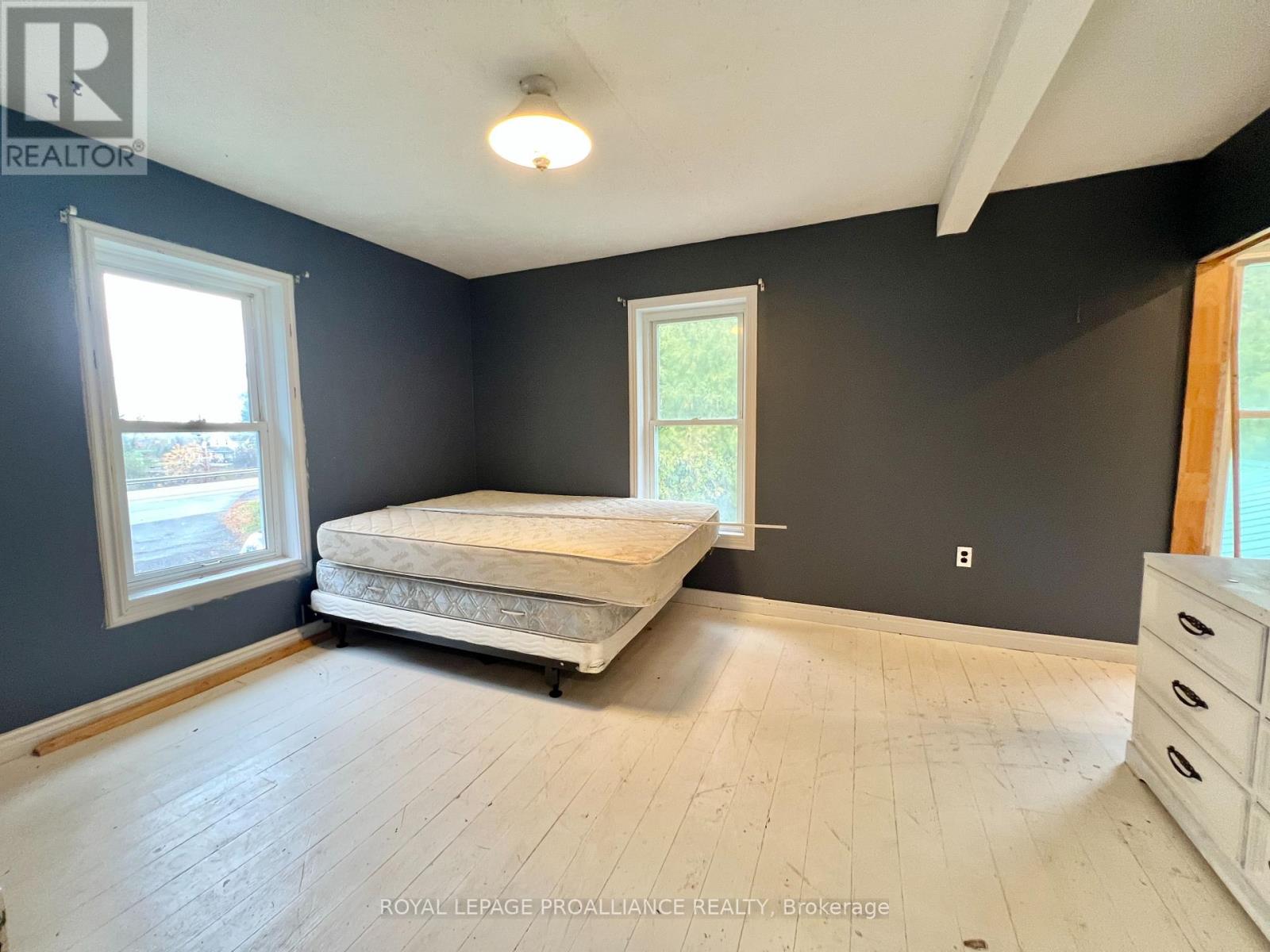 16124 Highway 62, Madoc, Ontario  K0K 2K0 - Photo 21 - X12423684