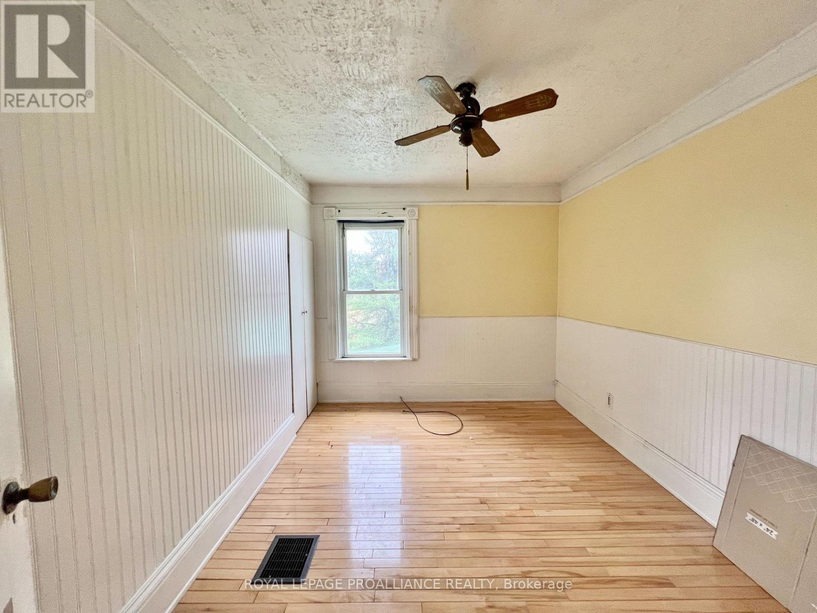 16124 Highway 62, Madoc, Ontario  K0K 2K0 - Photo 25 - X12423684