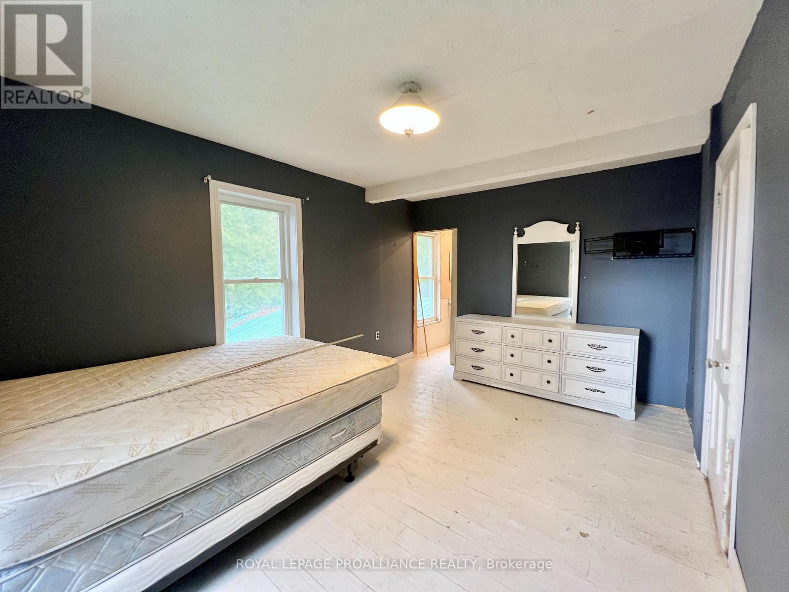 16124 Highway 62, Madoc, Ontario  K0K 2K0 - Photo 22 - X12423684
