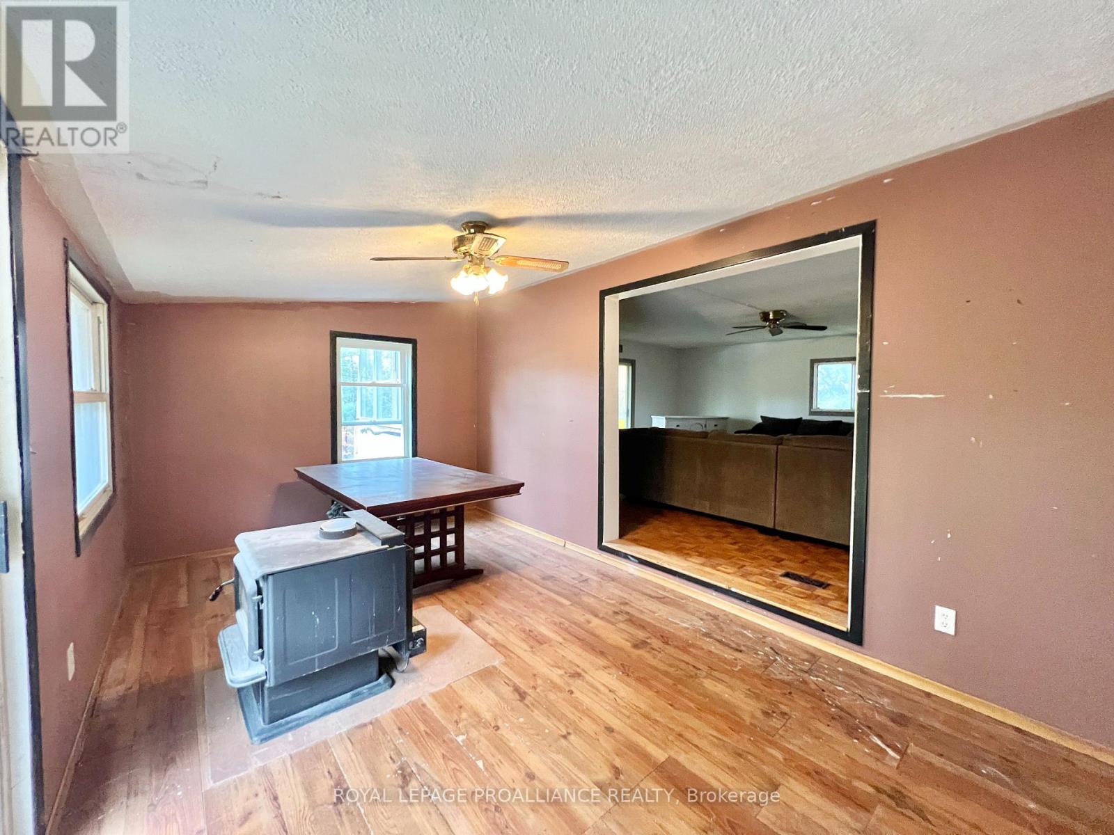 16124 Highway 62, Madoc, Ontario  K0K 2K0 - Photo 9 - X12423684