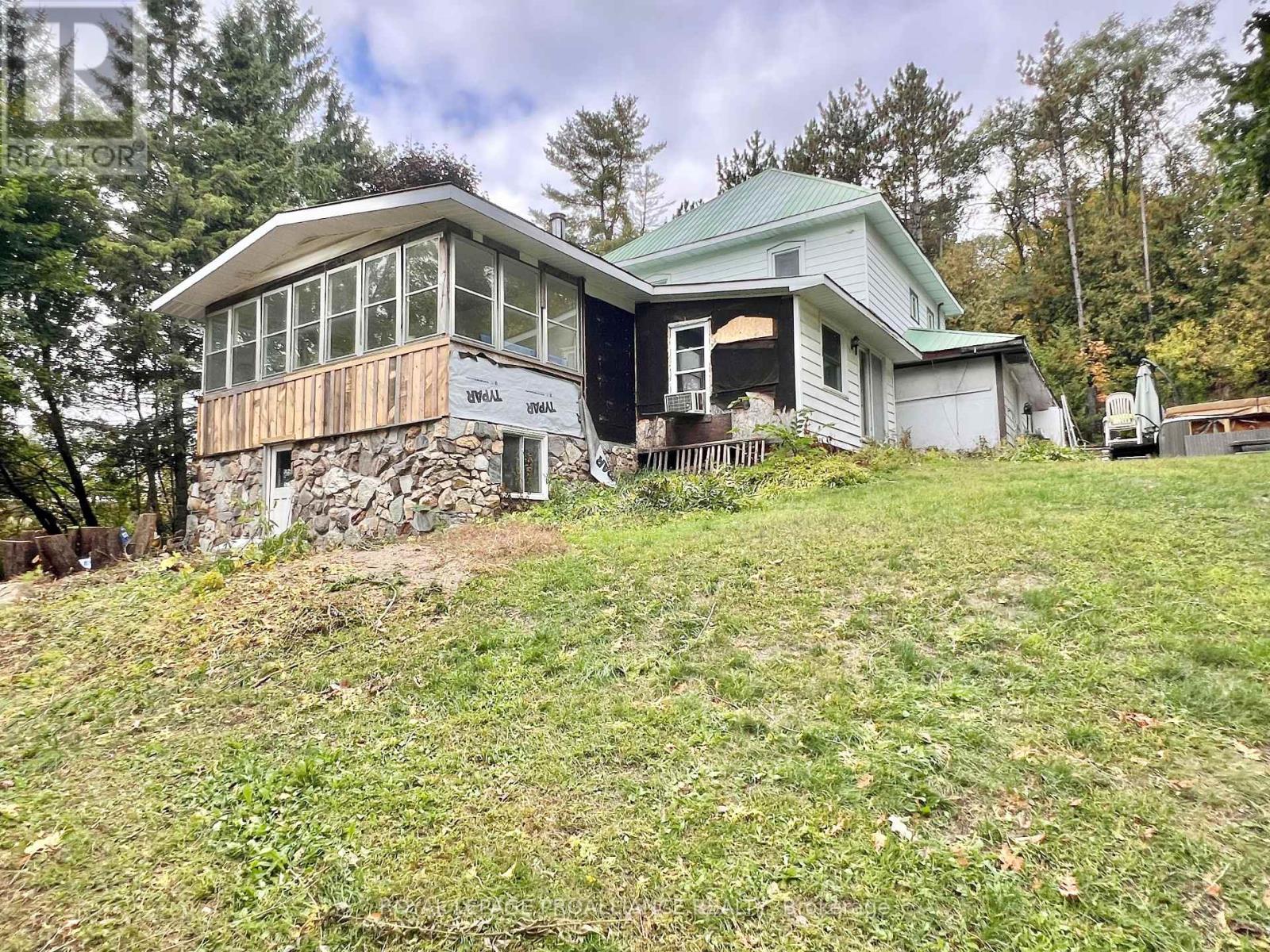 16124 Highway 62, Madoc, Ontario  K0K 2K0 - Photo 30 - X12423684