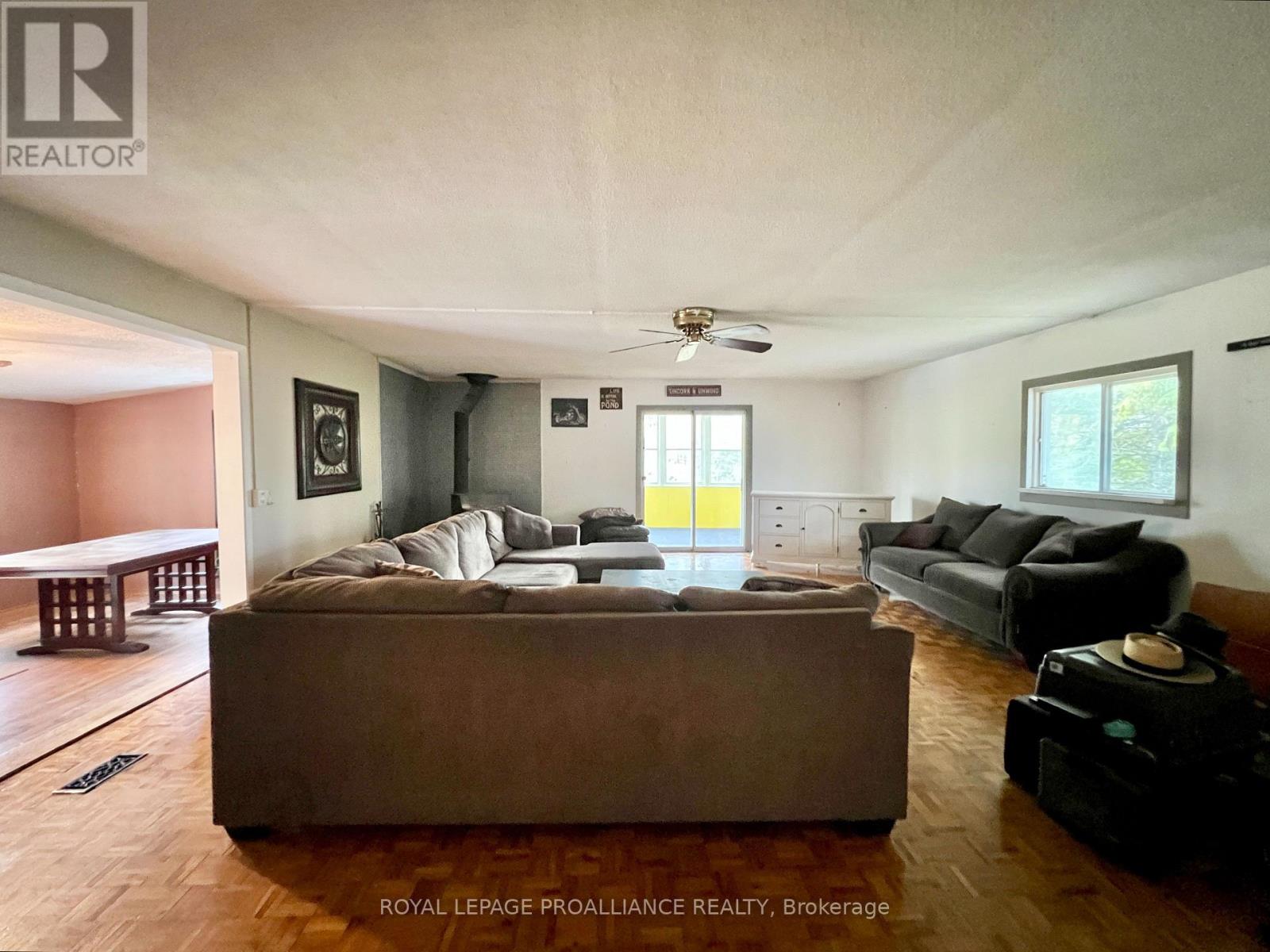 16124 Highway 62, Madoc, Ontario  K0K 2K0 - Photo 4 - X12423684